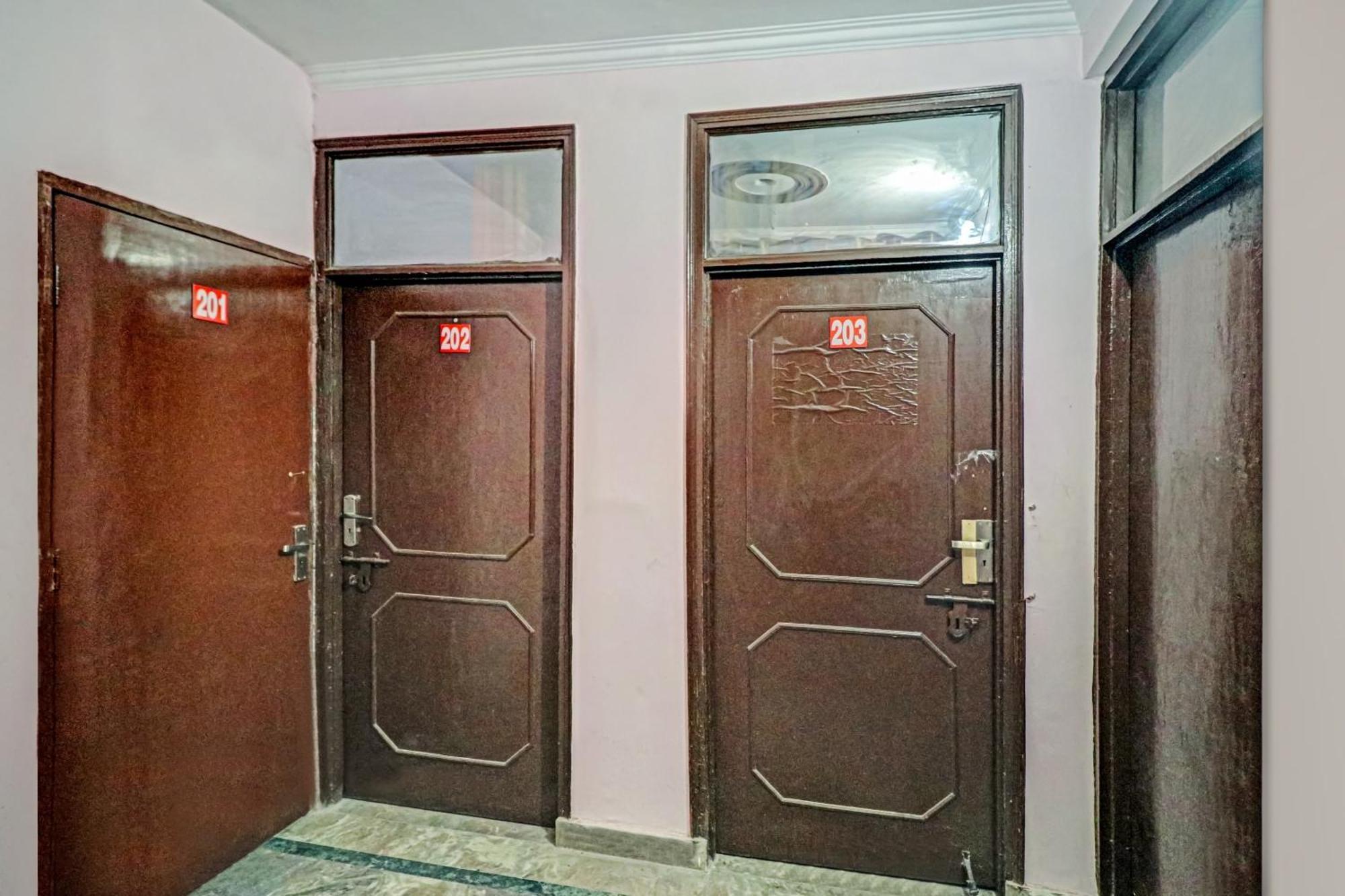 Hotel O Rj Villa Indirapuram Exterior photo
